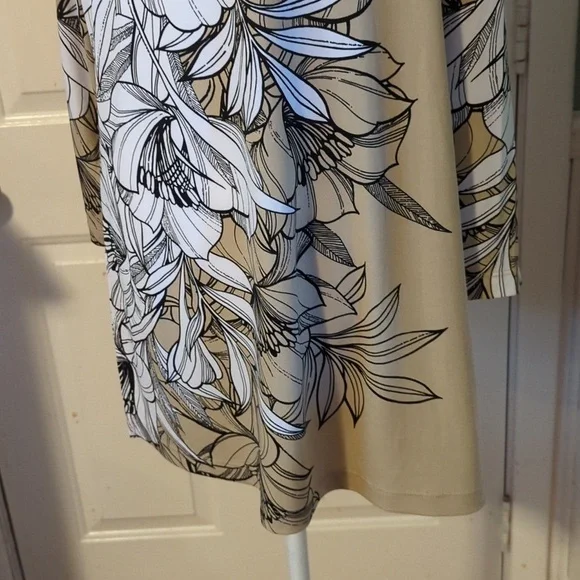 Susan Graver Floral Long Sleeve Tunic Shirt Medium - Picture 4 of 10